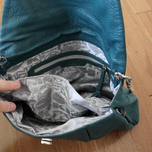 Kinta Leather Fold Over Green Shoulder Bag Purse Chain Gold Strap - Picture 4 of 10